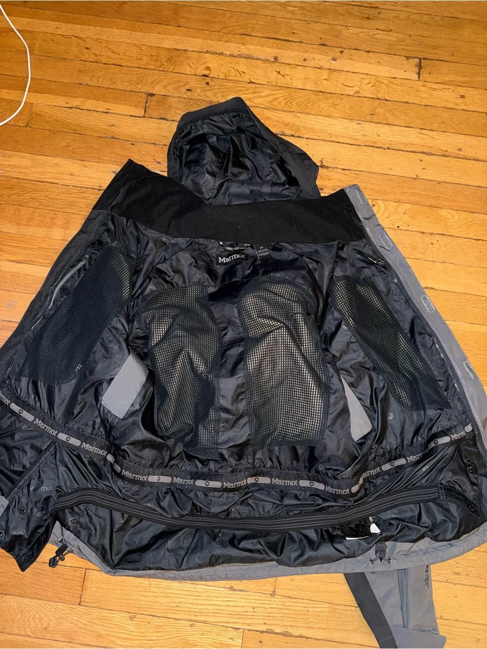 Marmot Men's Hooded jacket in Gray and Black